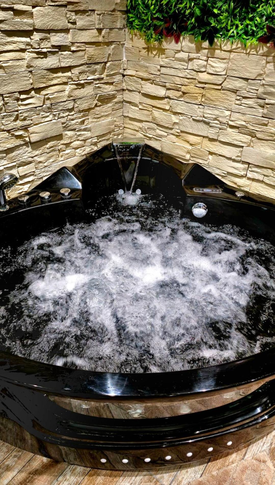Appartement Chambre Cosy - Jacuzzi - Little Room Vendôme מראה חיצוני תמונה